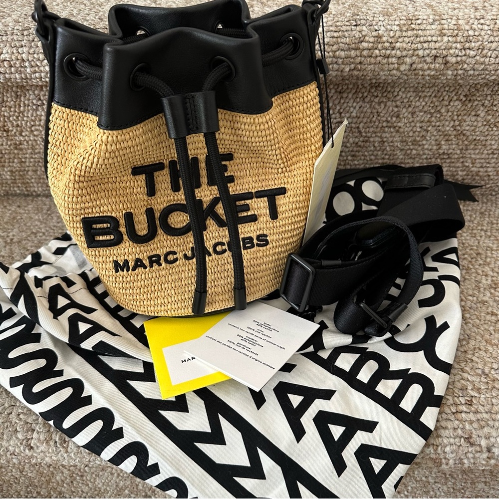 NWT Marc Jacob’s The Bucket’ Bag Woven Leather Shoulder Bag Black Purse Rare